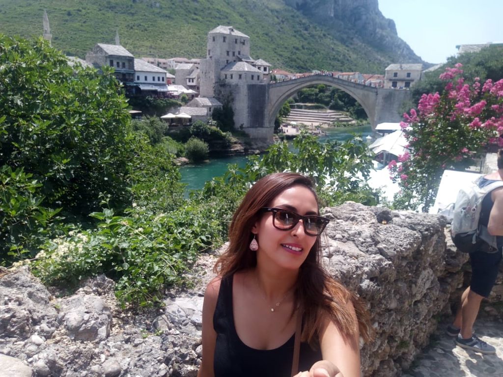 Toursit enjoy Mostar